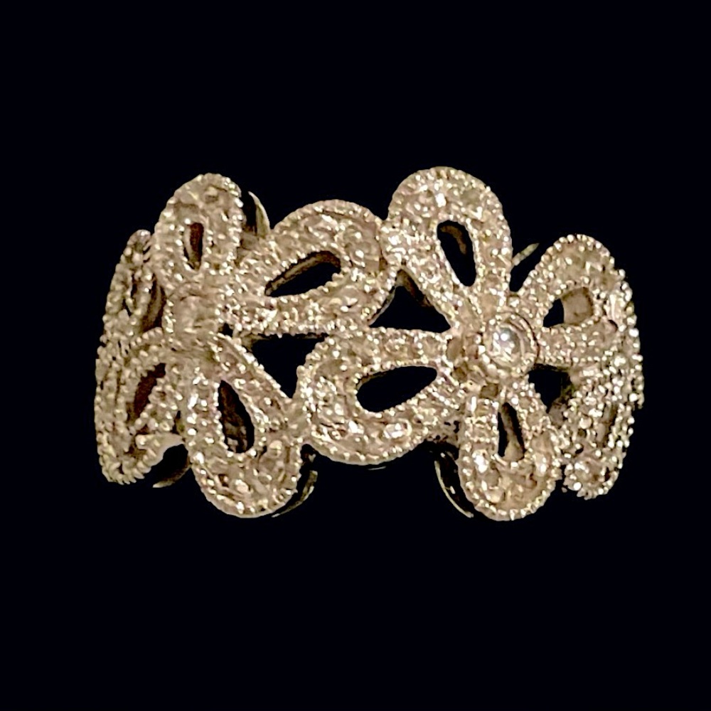3/$15 Lia Sophia Signed Retired Rhodium Plated CZ Floral Abloom Ring Boho
